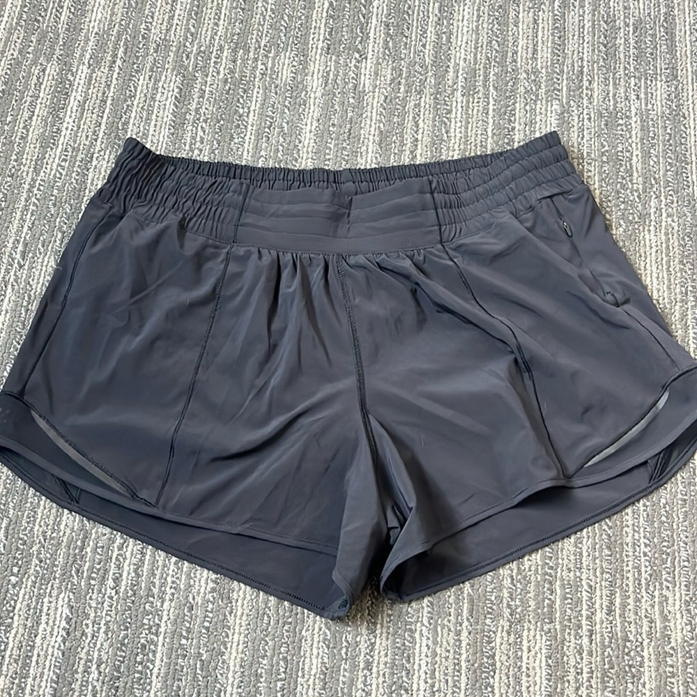 Lululemon Hotty Hot High Rise 4” Shorts Black